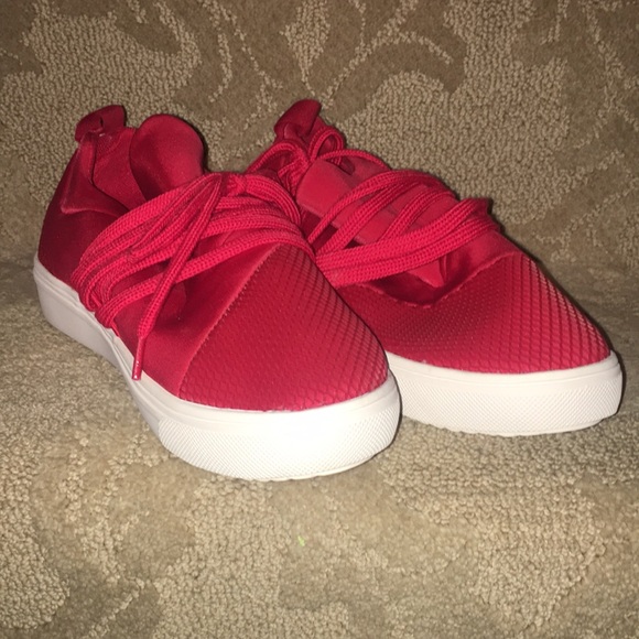 lancer shoes red